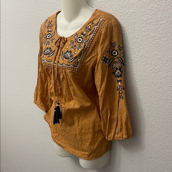 dressbarn - Picture 4 of 4